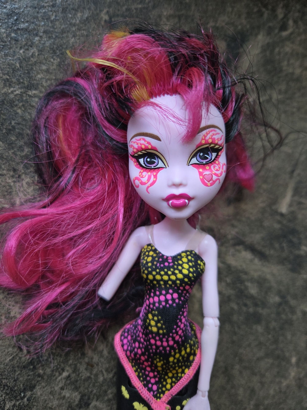 Monster High Draculaura Great Scarrier Reef Doll - Picture 2 of 8